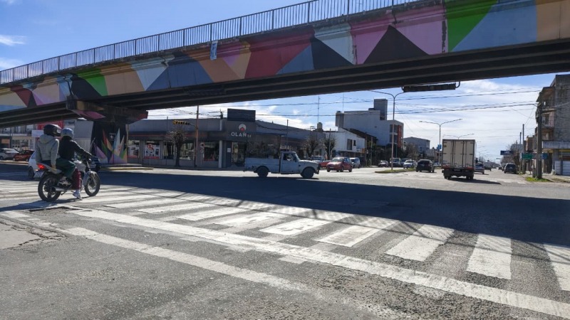 Un apoyo para que el puente de la Col�n se llame Helios Eseverri